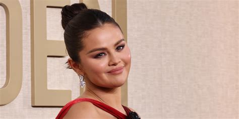 Selena Gomez posts and deletes another “social media break